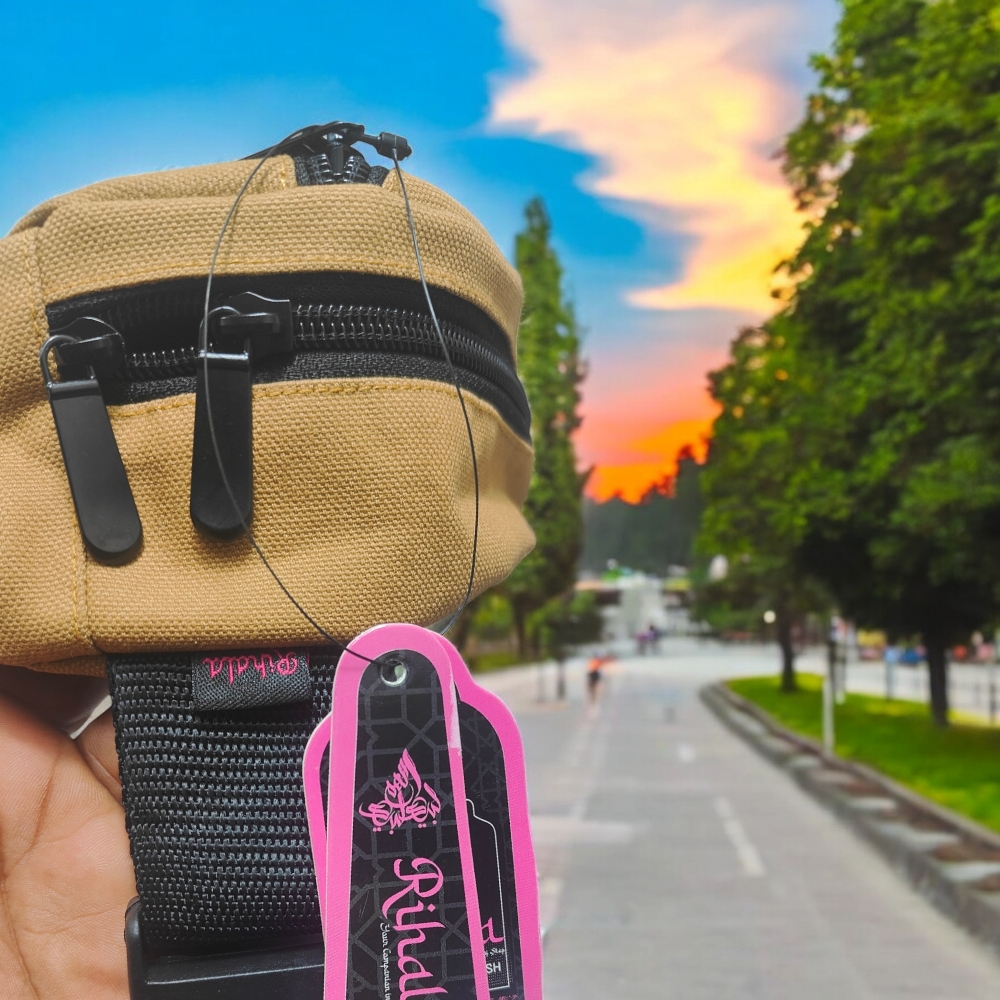 RIHALA Travel Crossbody Bag - Image 4